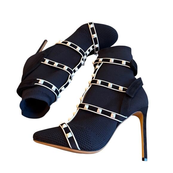 Valentino Garavani Rockstud Bodytech Caged Ankle Booties Black EU 40 US 10 - Picture 8 of 12